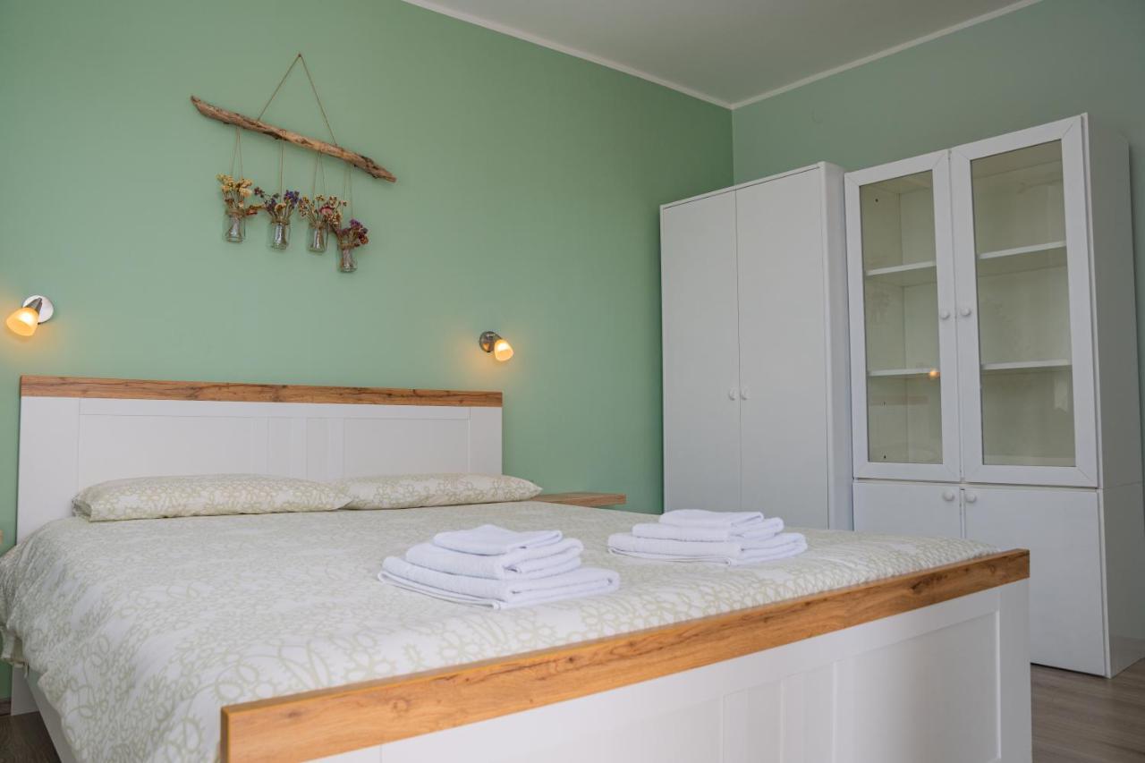 Apartman Doris Milohnici Zewnętrze zdjęcie