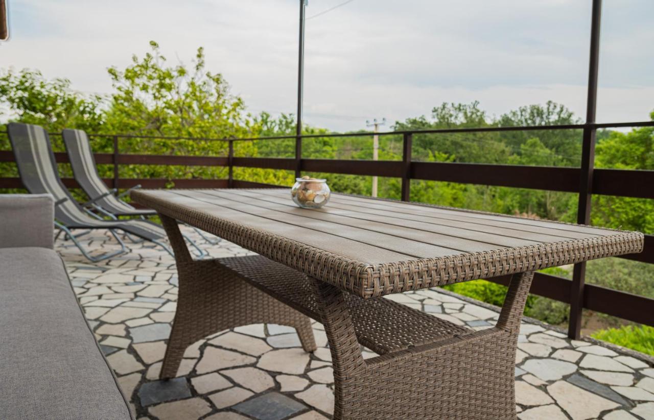 Apartman Doris Milohnici Zewnętrze zdjęcie