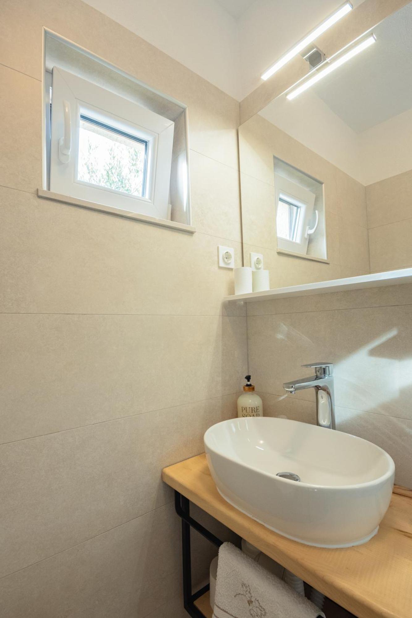 Apartman Doris Milohnici Zewnętrze zdjęcie